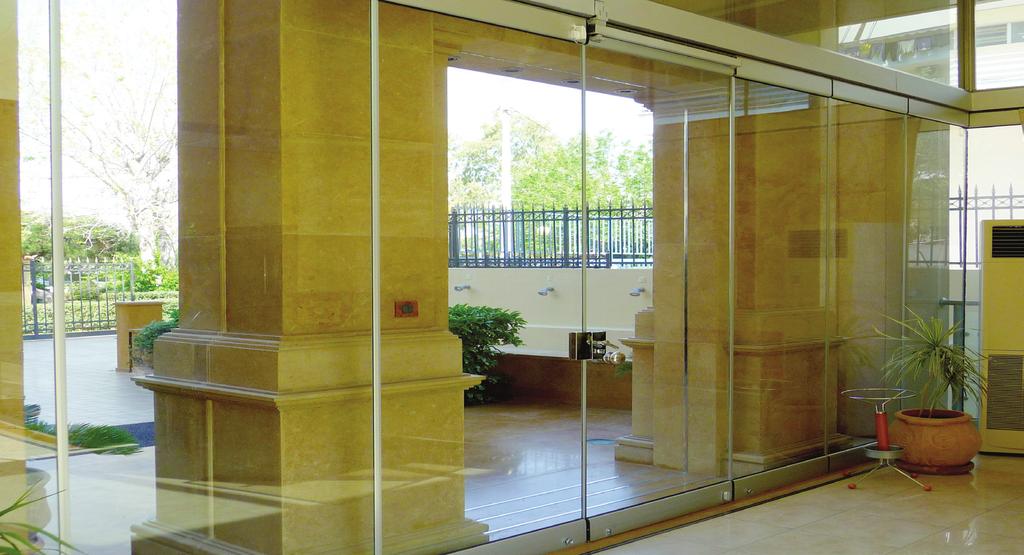 Slide Clear Frameless Moving Wall PR-150 SAS (slide and stack) - Medium duty Slide Clear Frameless Movable Glass System, with panel storage/parking area, middle size aluminum rail, exclusive embedded