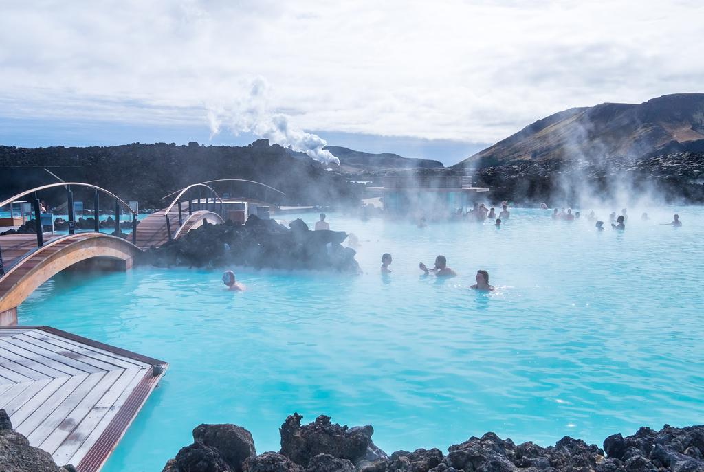 Wellness in Iceland ITINERARY Day 1 Welcome to Iceland Day 2 Insider s Reykjavik Day 3 Geothermal Farming and the Golden Circle Day 4 Borgarfjörður and Langjökull Glacier Day 5 Víðgelmir Cave and the