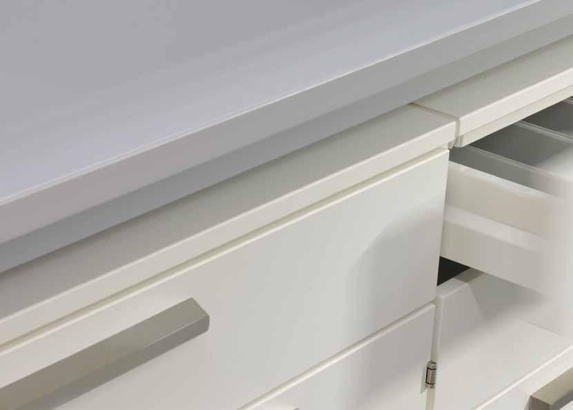 Our SCALA laboratory furniture system provides a vast selection of storage variants for fast access and safe storage.