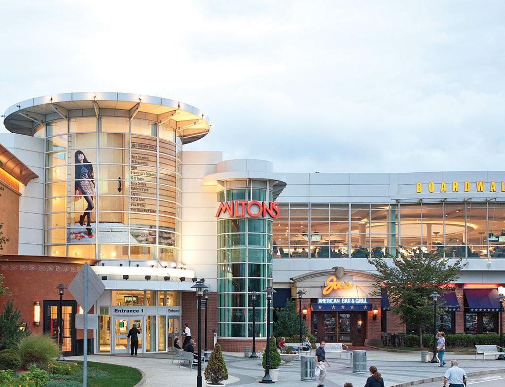 SOUTH SHORE STYLE South Shore Plaza is a premier retail and dining destination on Boston s affluent South