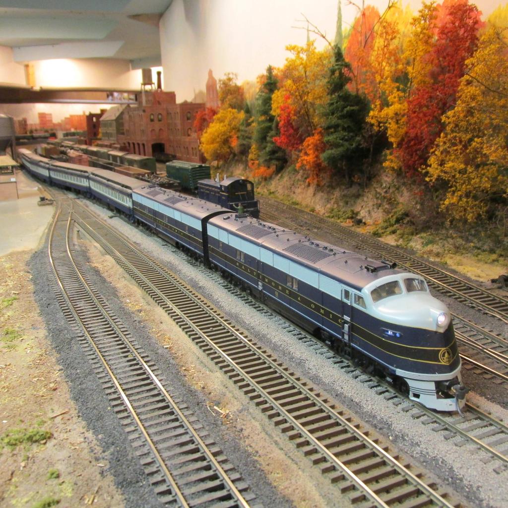 com 815-355-2003 November s regular meeting is November 16th at 1:30 pm. The contest is Anything Related to Trains. The clinic is Basic Electronics by the FVD s Mike Wood. See you there!