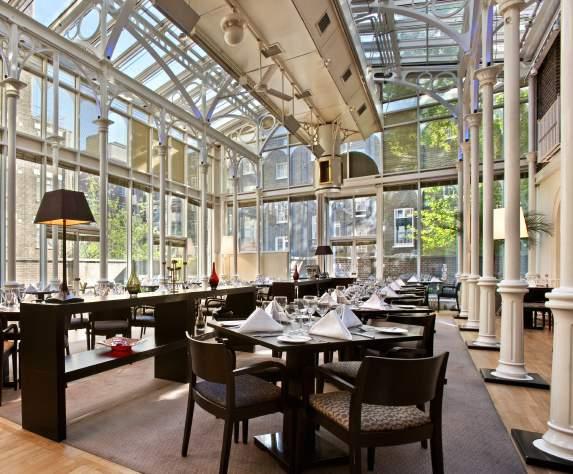 conservatory bathed in natural light and a warm welcoming atmosphere, this is the ideal venue for a celebration, an informal meeting or an intimate evening meal.