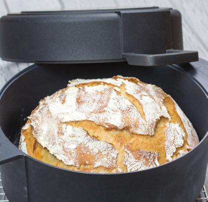 bread or just cooking. Induction-compatible base b.