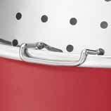 Versatile stainless steel insert with specially designed stainless clip for effortless draining. Excellent for entertaining. 20 Qt.