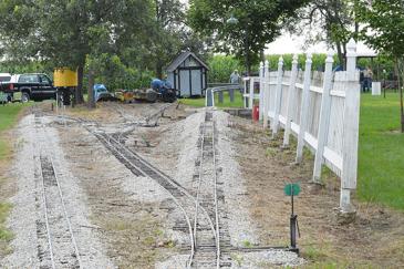 ILLIANA NEWS PAGE 4 PINE CREEK & WESTERN R.R. NEWS: During 2015 a double track was built on the north side of our club grounds.