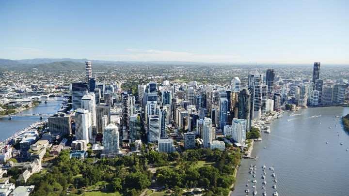 BRISBANE DEVELOPMENT PIPELINE - CHALLENGES 10 MARKET CONTEXT A key challenge facing student accommodation development is the feasibility against other land uses and planning regulations.