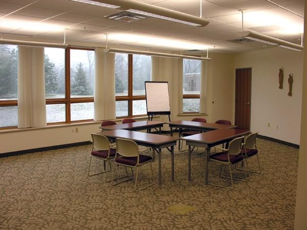There are also small conference rooms for two 10 people are also available. Full day Half day Cana/Samaria $73.