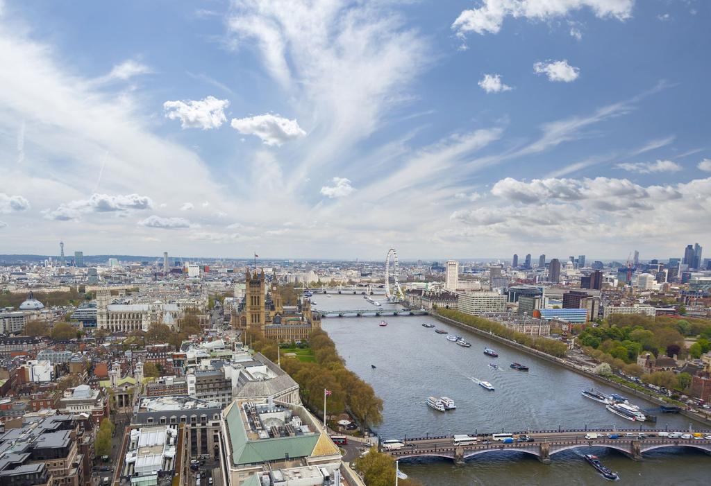 RIVERSIDE NEIGHBOURHOOD Known for its garden squares and Regency architecture, the SW1 postcode is home to some of the most prestigious addresses in the