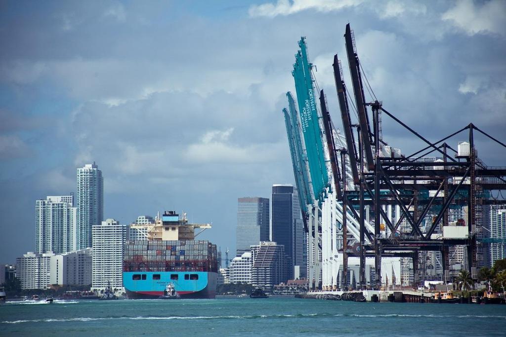 (including 4 new cranes above 7 Panamax