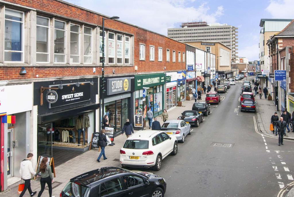 INVESTMENT SUMMARY Southampton is one of the largest cities in the south east and is among the UK s top 25 cities Situated in a strong retail pitch on the northern side of East Street