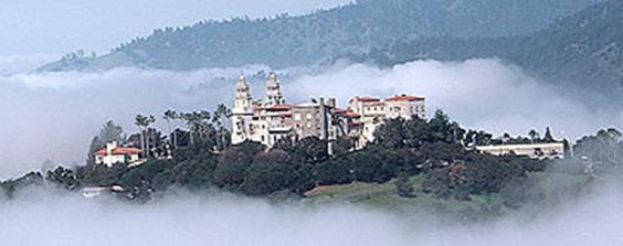 APR 18/19 SAT/SUN SATURDAY 2pm Lunch and Town Tour SUNDAY Morning gathering for the Hearst Castle Tour. HEARST CASTLE WEEKEND & DRIVE TOUR Saturday - Lunch in Cambria and Town Tour.
