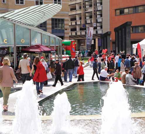 Annual footfall circa 4 million 8,500 office workers Over 30 bars, restaurants, cafés, shops and attractions 26 high profile businesses Approximately 650,000