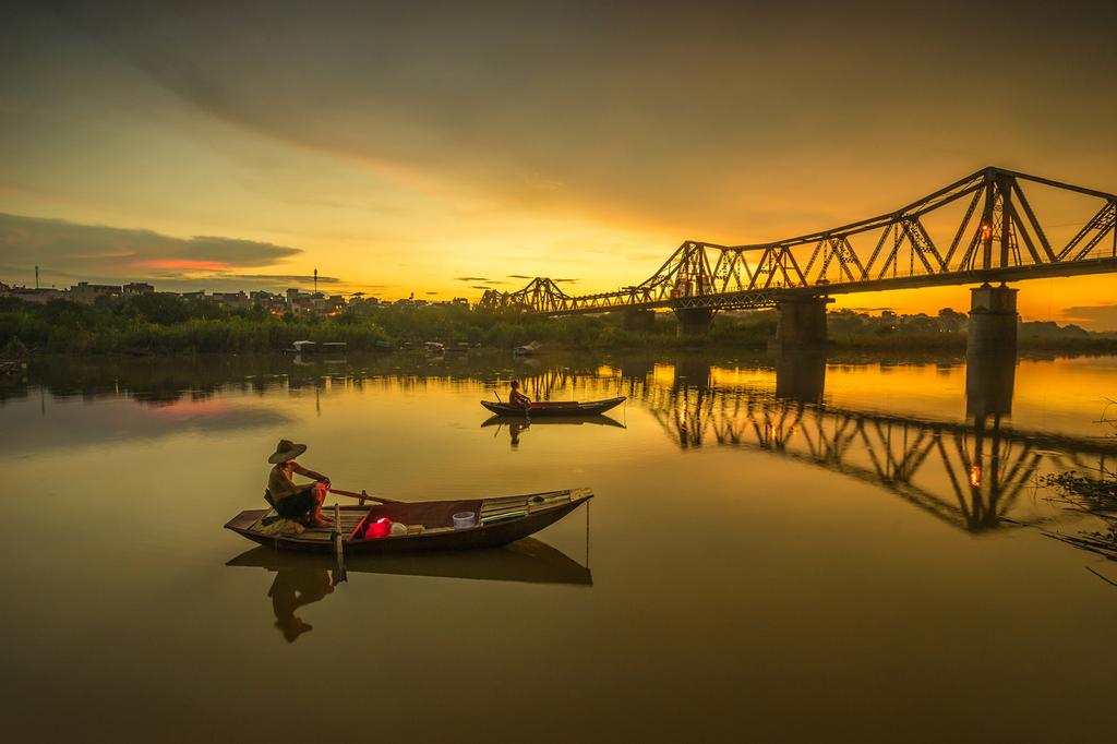 Long Bien Bridge - a historic cantilever bridge across the Red River near Hanoi.