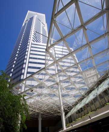 Central Park, Perth (50% interest) Central Park is a premium grade office tower and the tallest building in Perth.