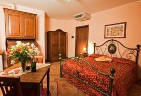 Hotel Urbano V (Montefiascone) Hotel Urbano V is situated in a very tranquil position, in perfect balance with the architecture of the historical center.