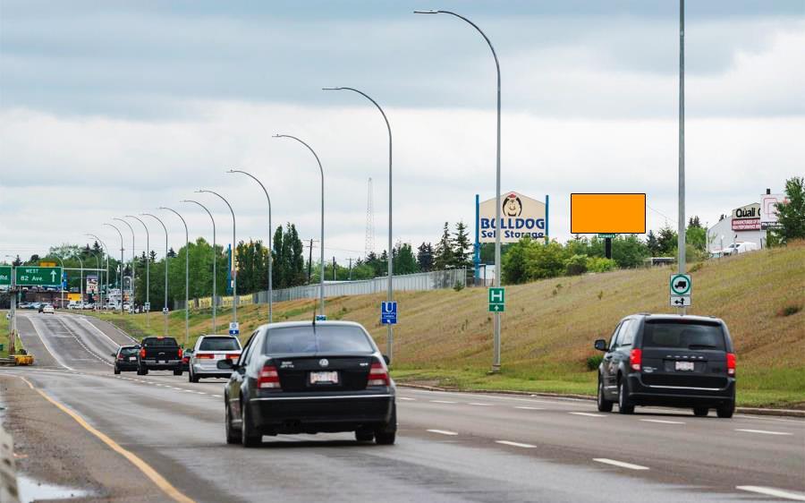 DE401 is a 10' x 20' digital poster situated on the Sherwood Park Freeway, a main arterial road into the Edmonton downtown.