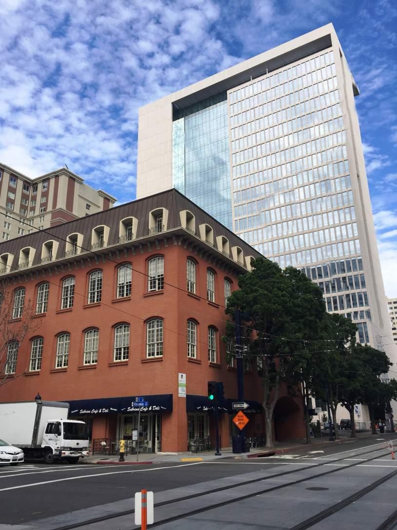proximity to the convention center Adjacent to Little Italy/Gaslamp in the heart of west side downtown Ability to walk to dozens of restaurants, cafes, breweries,