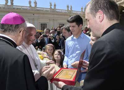 svibnja požeški su hodočasnici na čelu s biskupom Antunom nazočili na Trgu sv. Petra audijenciji s papom Franjom.