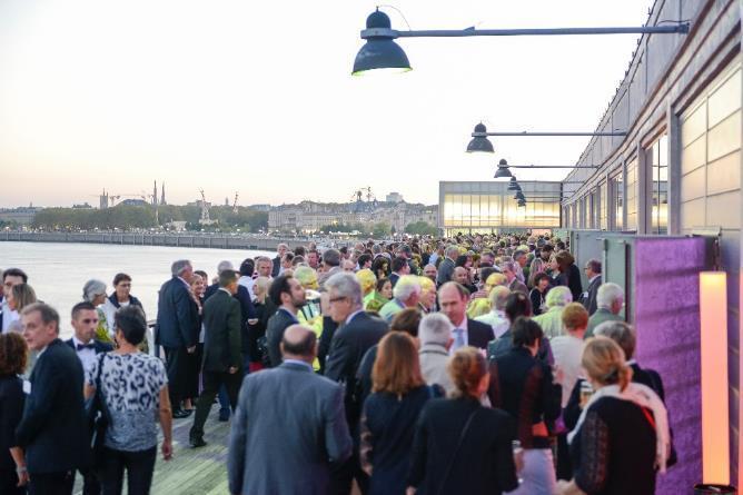 GALA EVENINGS Bordeaux Events offers sites that benefit from the exceptional location of the Garonne riverfront, in the downtown area for quality convivial gala evenings.