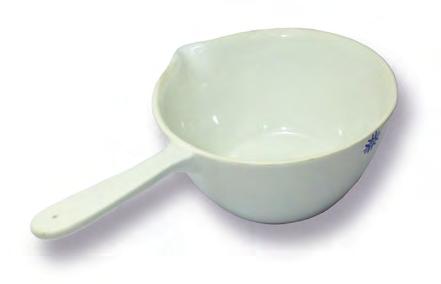 United porcelain evaporating dishes offer excellent resistance to acids and alkalies except for hydrofluoric acid.