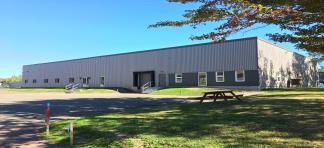 INDUSTRIAL SPACE FOR LEASE 189 COLLISHAW STREET, MONCTON Size +/- 2,925 sf Details Single storey