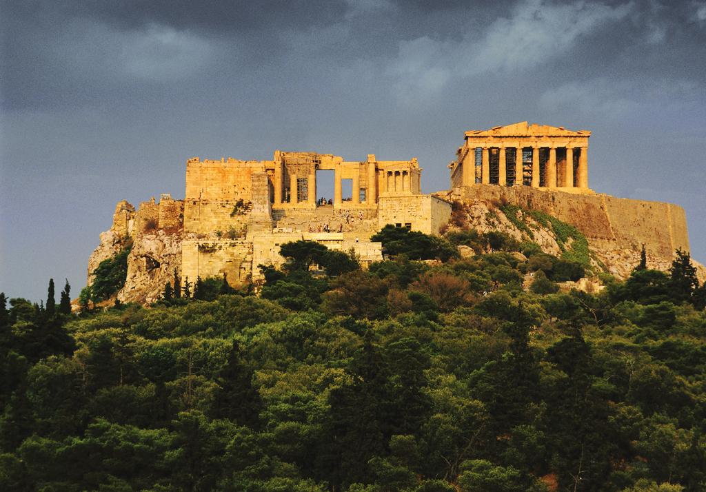 famed Acropolis and its Parthenon, which we visit on Day 3 our resort hotel on the Peloponnesian coast and dine there tonight.
