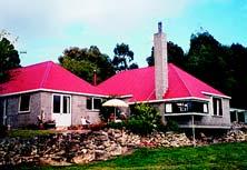 Timaru OUTH CANTERBURY Craigmore Farmhouse Craigmore Farmhouse is on a 4,200 acre property that runs sheep, deer and cattle. We are only 25mins drive southwest from Timaru.