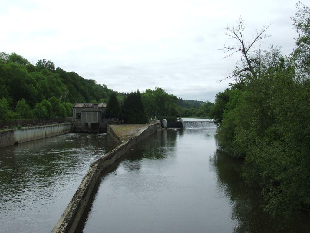 13 The Le Bas hydro-electric power station and weir, as seen from Le Bas bridge.