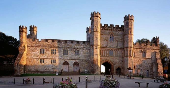 Battle town 30 minutes ride away: this is where the Battle of Hastings took place in 1066.