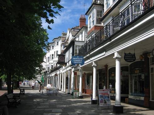 Tunbridge Wells 1hour s ride away: there are two sides to Tunbridge Wells; the elegant