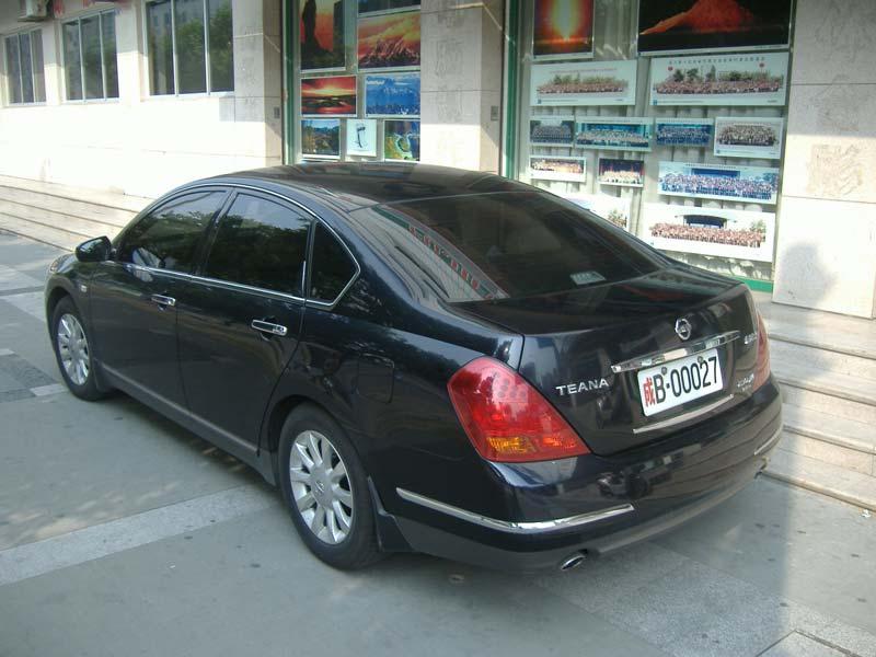 57 Chengdu: Large Car