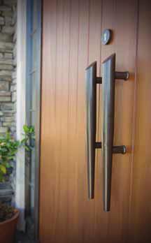 E Engraved with USH 300 x 65mm late owdercoating Option Your Entrance Handles can be any colour you want You ll get the following benefits with owdercoat finished ull Handles: orrosion