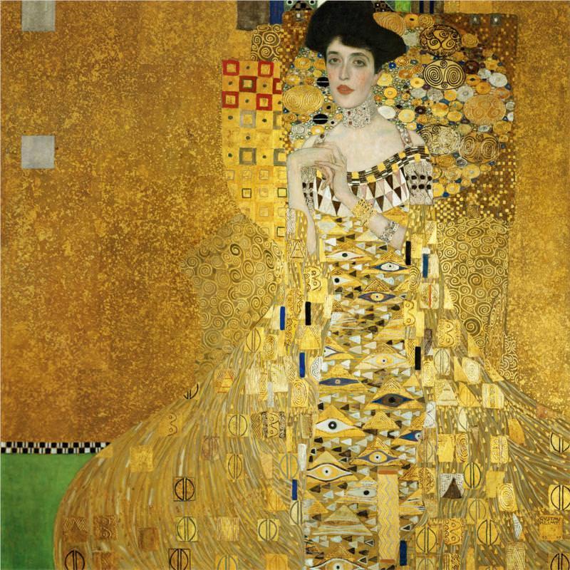oslikavao dvodimenzionalan prostor po uzoru na to. Tada Klimt miješa i zlatni list u svoje uljane boje i stvara ono što će kasnije postati njegovom glavnom značajkom.