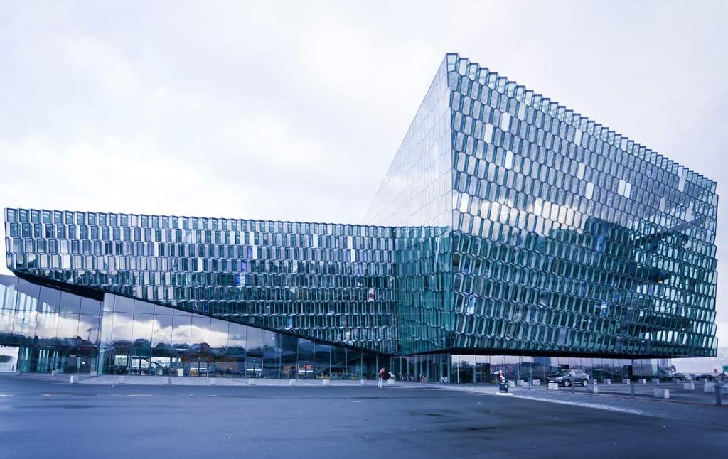 Ladies Getaway in Iceland October 28 November 3, 2019 THE STUNNING HARPA CONCERT HALL IN REYKJAVIK S HARBOR When it comes to Iceland, the scenery is just the tip of the iceberg.
