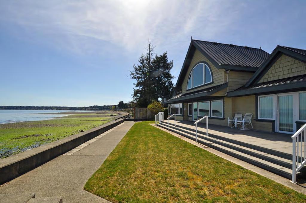Walk-On Waterfront Executive Home