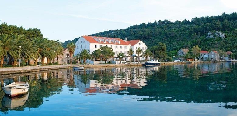 Day 1, Saturday: Dubrovnik Šipanska Luka (Island of Šipan) (15 NM), Swimming at Lopud Šipanska Luka: Here you will experience the first glimpse (and taste!) of the Croatian coast.