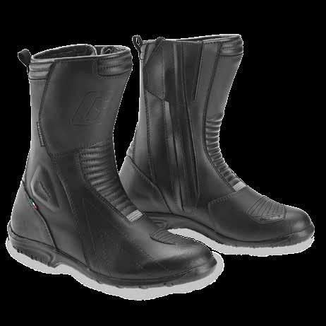 NEW! GAERNE G DURBAN BOOTS Great for touring and weekend outings Waterproof membrane will keep you dry and comfortable mile after mile Reflective tagging for night riding makes sure the traffic sees