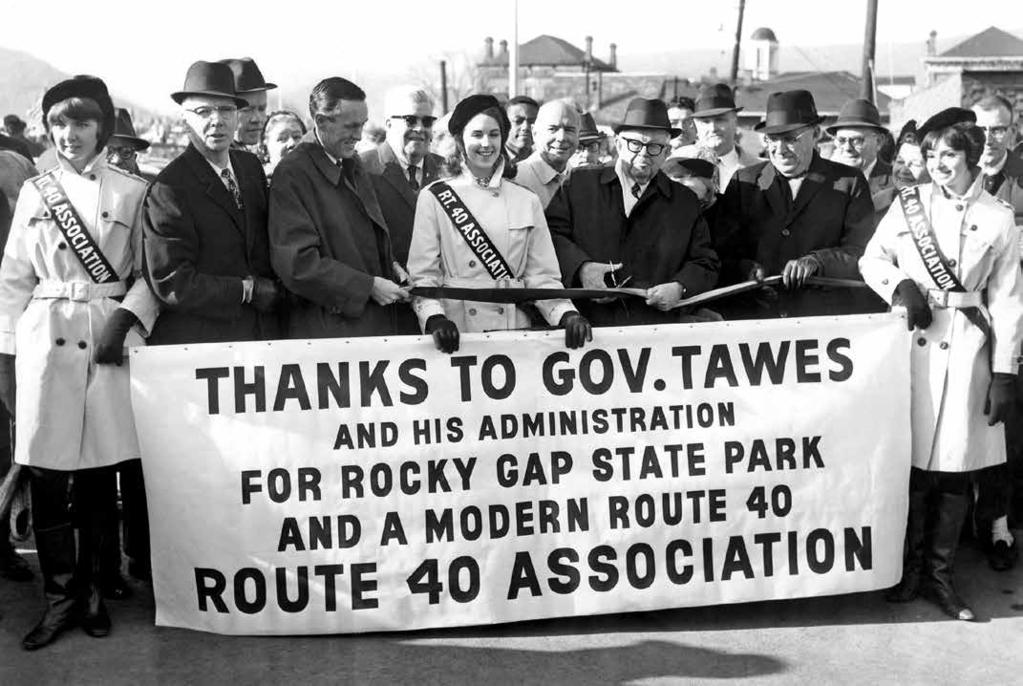 20 m o u n t a i n d i s c o v e r i e s Maryland Governor Millard Tawes cut the ribbon for the grand opening of the Cumberland crosstown bridge on December 3, 1966.