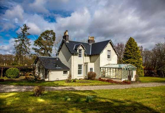 Characterful period home with 3 acres and fine views station house buchlyvie, stirling, fk8 3pd Drawing room sitting room conservatory bedroom kitchen utility room downstairs shower room 4 bedrooms