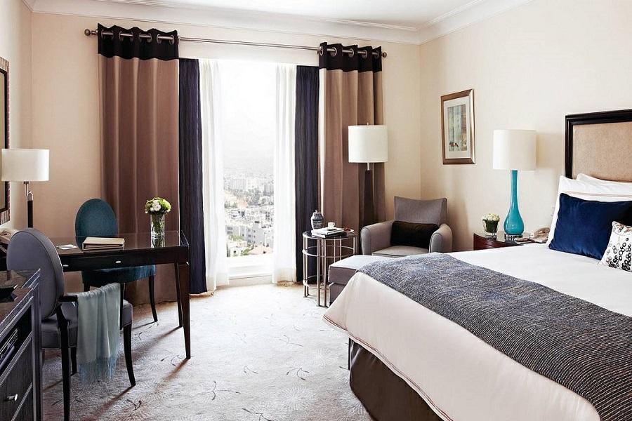 ACCOMMODATION AMMAN FOUR SEASONS HOTEL AMMAN Prominently rising from Amman's 5th circle, the Four Seasons is a luxurious five star hotel with every necessary amenity.