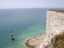 Leg 2: Birling Gap to Eastbourne 8½ km=5½ miles Eastbourne pier Birling Gap Belle Tout 2 Beachy Head The Seven Sisters Beachy Head Big Zipper joins here and continues to the end.