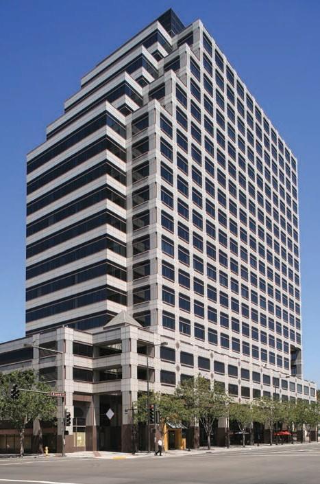 Building Specs 19-story,Class A office building totaling 10,371 sf, including 60,000± sf of high-end retail, and an attached eight-levelparking structure Completed in 1991 of steel-frame and