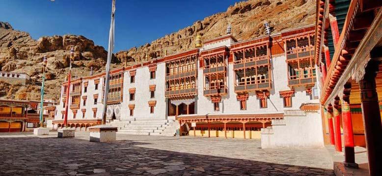 Thiksey Gompa, close to Shey is about 17 kms from Leh. The monastery is considered to be one of the most beautiful in Ladakh and belongs to the Gelukspa order.
