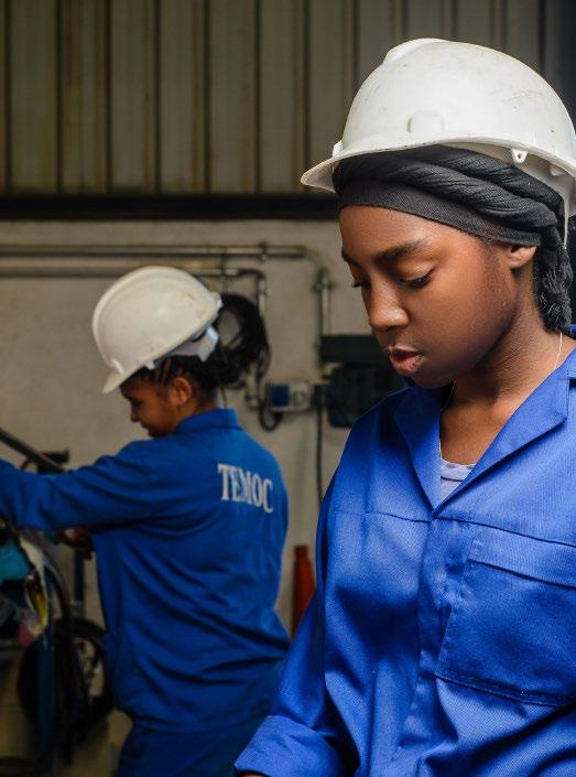 Access Maputo s biggest industrial workforce Our tenants enjoy access to the largest labour markets in Mozambique the metropolitan area of Maputo and Matola has a population of 2.5 million people.