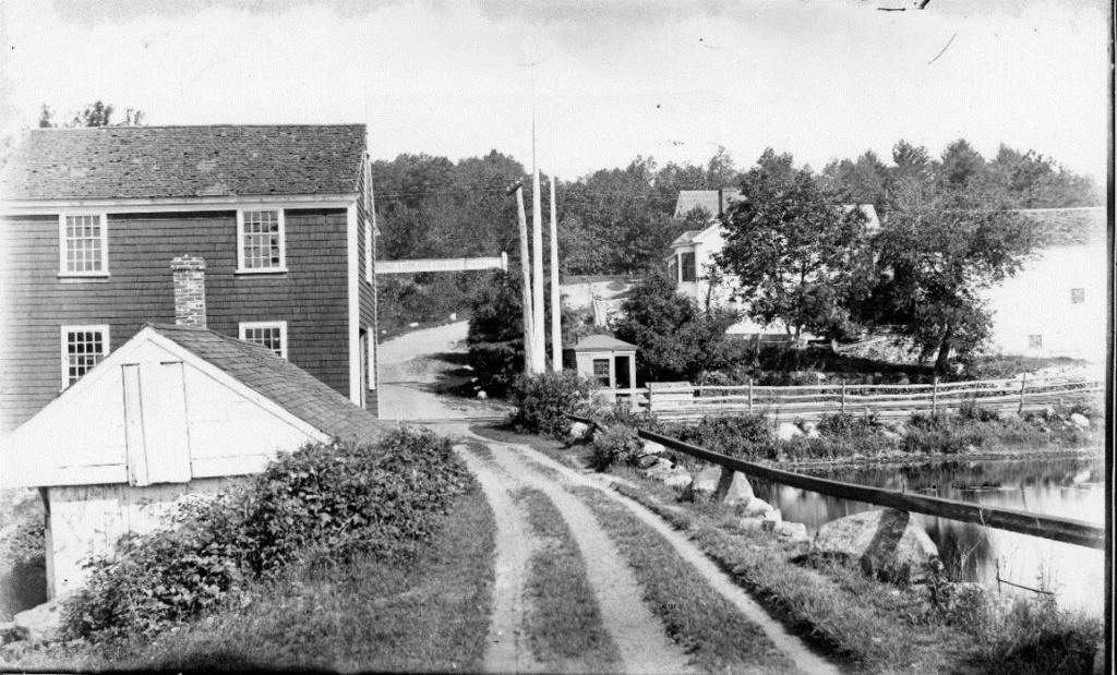 Historic Sites: Section 2A of the BRFT Davis Road Area Was once part of Great Road and crossed over narrow portion of Nashoba Brook connecting with Wampus Road Crossed railroad at Ebenezer Monroe