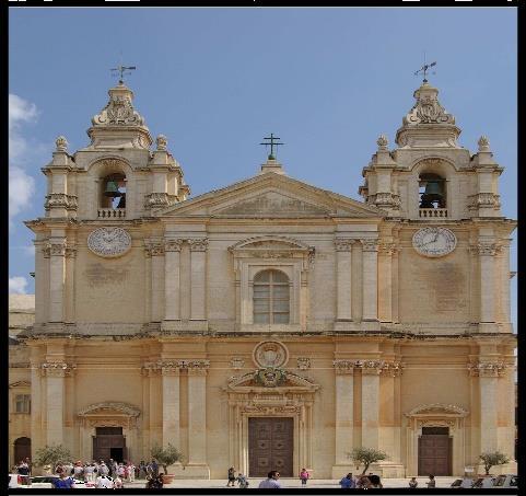 2. Instead of the old cathedral, a new one was built after the old one was damaged by an earthquake.