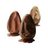 CHOCOLATE MOULDS CHRISTMAS / CHOCOLATE MOULDS EASTER CHOCOLATE WORK CHRISTMAS TREE 136C.2430.028 75 90 Cap l CHOCOLATE MOULDS EASTER PLAIN EGG CRACKED EGG Set of Set of 130C.2410.001 36 23 9 130C.