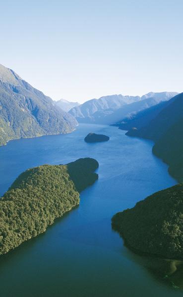 DOUBTFUL sound Options OVERNIGHT CRUISES Overnight cruises on board the Fiordland Navigator with a choice of private ensuite cabins or quad-share bunk style compartments.