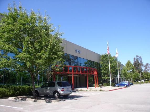 3925 Cypress Drive, Petaluma Two Office Suites Available 3,917± SF &