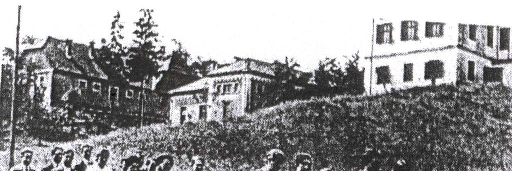 ceniti šolski pouk, tako je število šolarjev vsako leto raslo (Kovačič, 1914, str. 37). Leta 1840 je bil določen šolski okoliš svetokriške šole, vanj je spadalo devet vasi s 140 hišami.